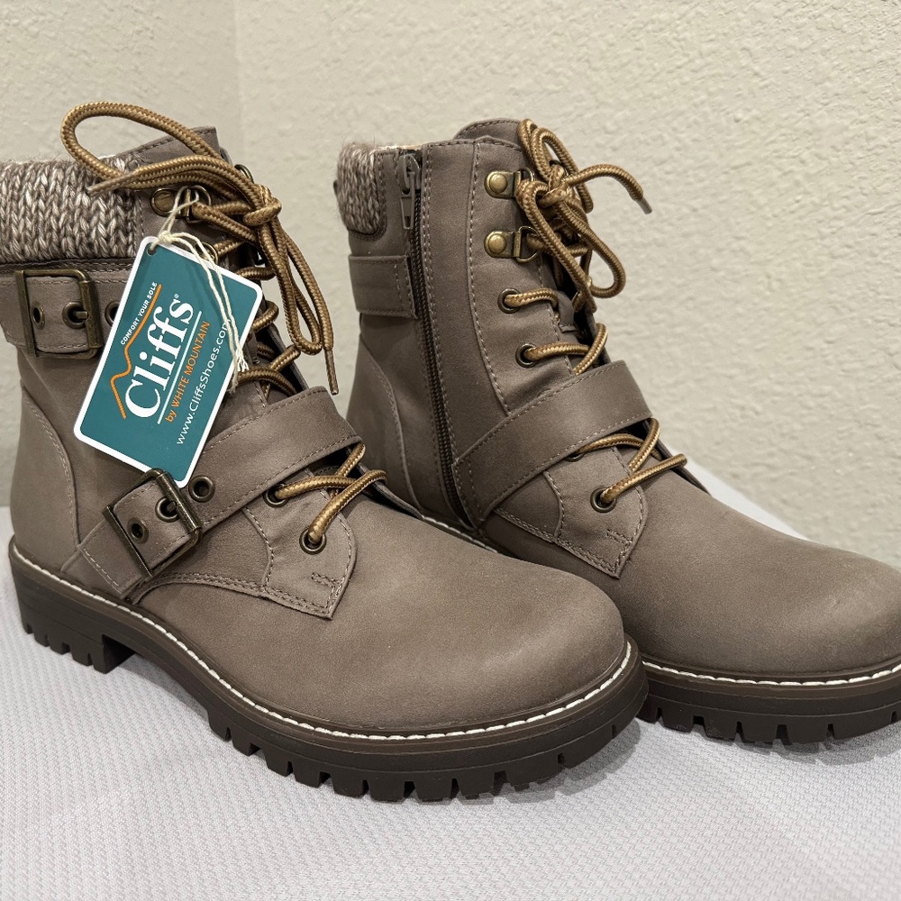 CLIFFS BY WHITE MOUNTAIN Women's Zippered Lace-Up Ankle Bootie with Knit Collar